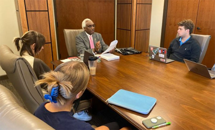 Former civil rights activist, educator and politician Leslie-Burl McLemore speaks to students in ‘The University and the State, 60 Years After the Crisis’ class at the UM Sally McDonnell Barksdale Honors College. Led by retired journalism professor Curtis Wilkie, the class explores Mississippi’s past and present. Photo by LaReeca Rucker
